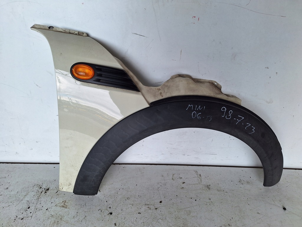 фото №1, Mini cooper s r55 r56 r57 r59 06-13 крила правий