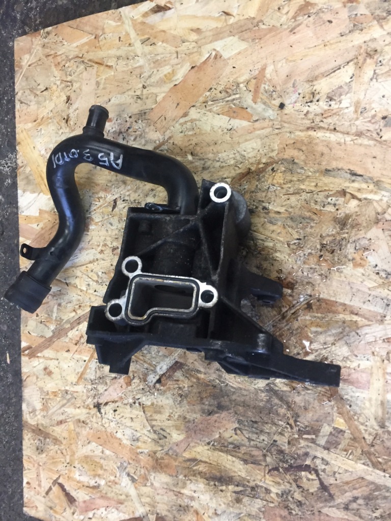 A4 b8 a5 2.7 3.0 tdi кронштейн генератора 059145169ac Доставка