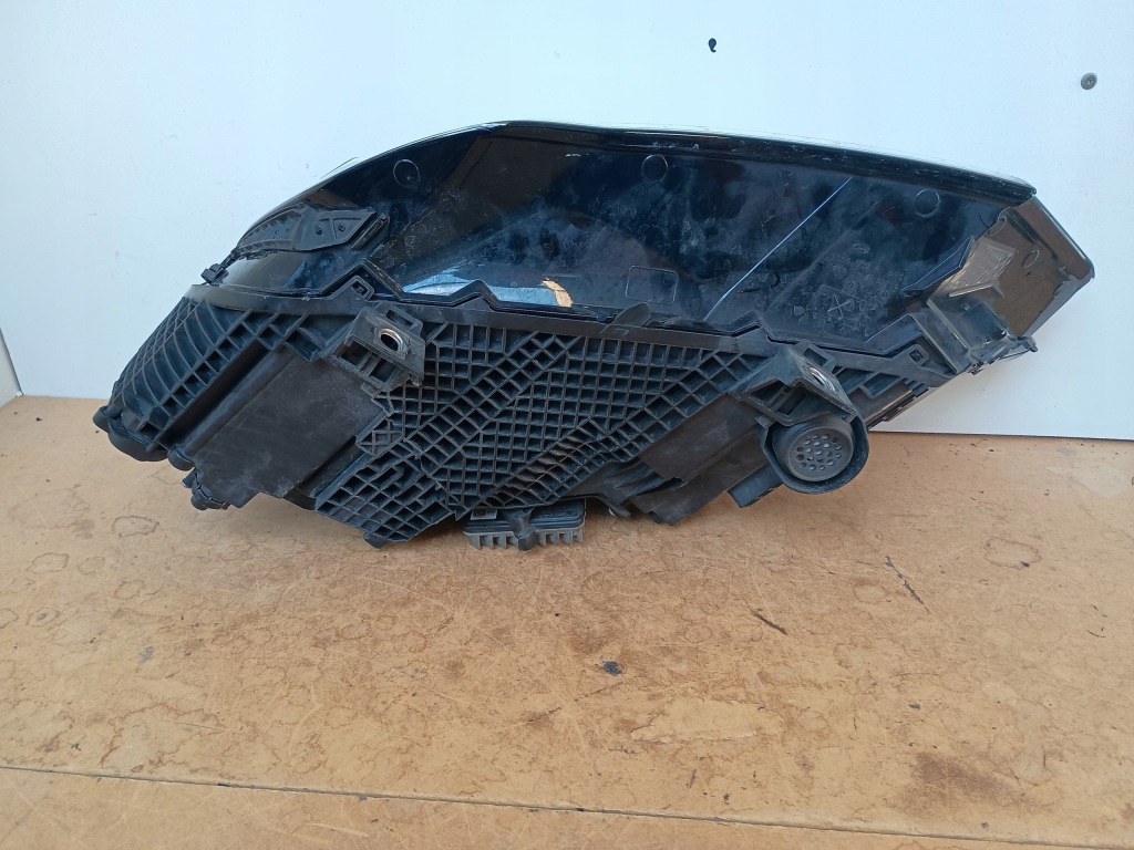 Фара правый  audi q7 full led matrix рестайлинг в Украине