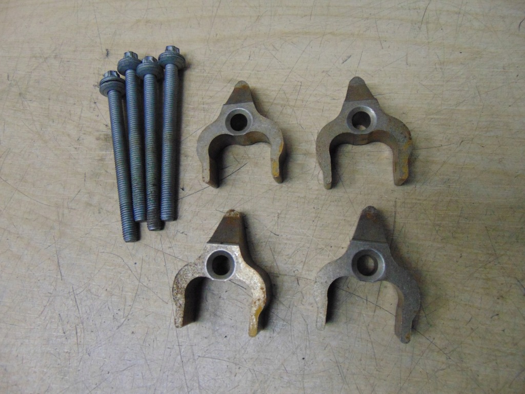 Подножка кронштейн форсунки mini r60 1.6d Недорого