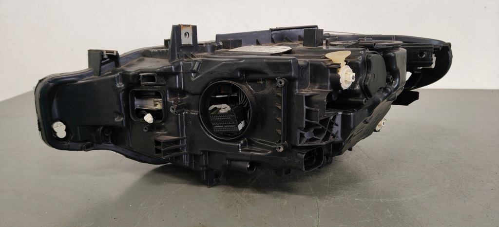 Фара перед full led bmw 3 f30 f31 lci рестайлінг  15-18r 7419634 європа Недорого