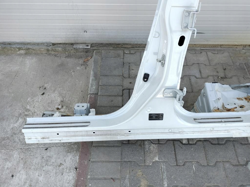 Порог левый bok стойку четверть renault koleos 2 2 2.0 dci 17r org.,.;/ Оригинал