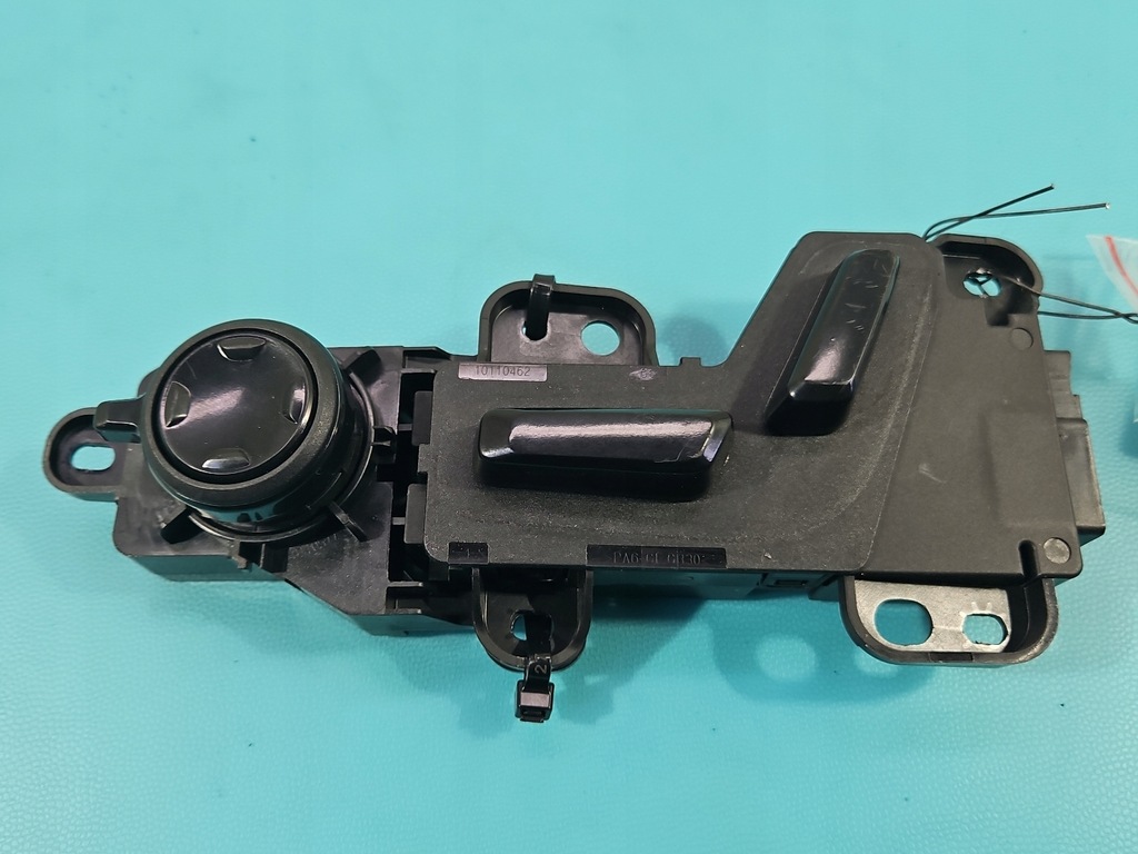 фото №1, Переключатель v90 2016- 31419579