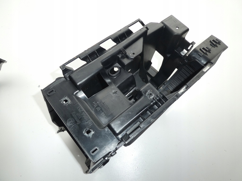 фото №5, Vw jetta v подлокотник 1k5864251b