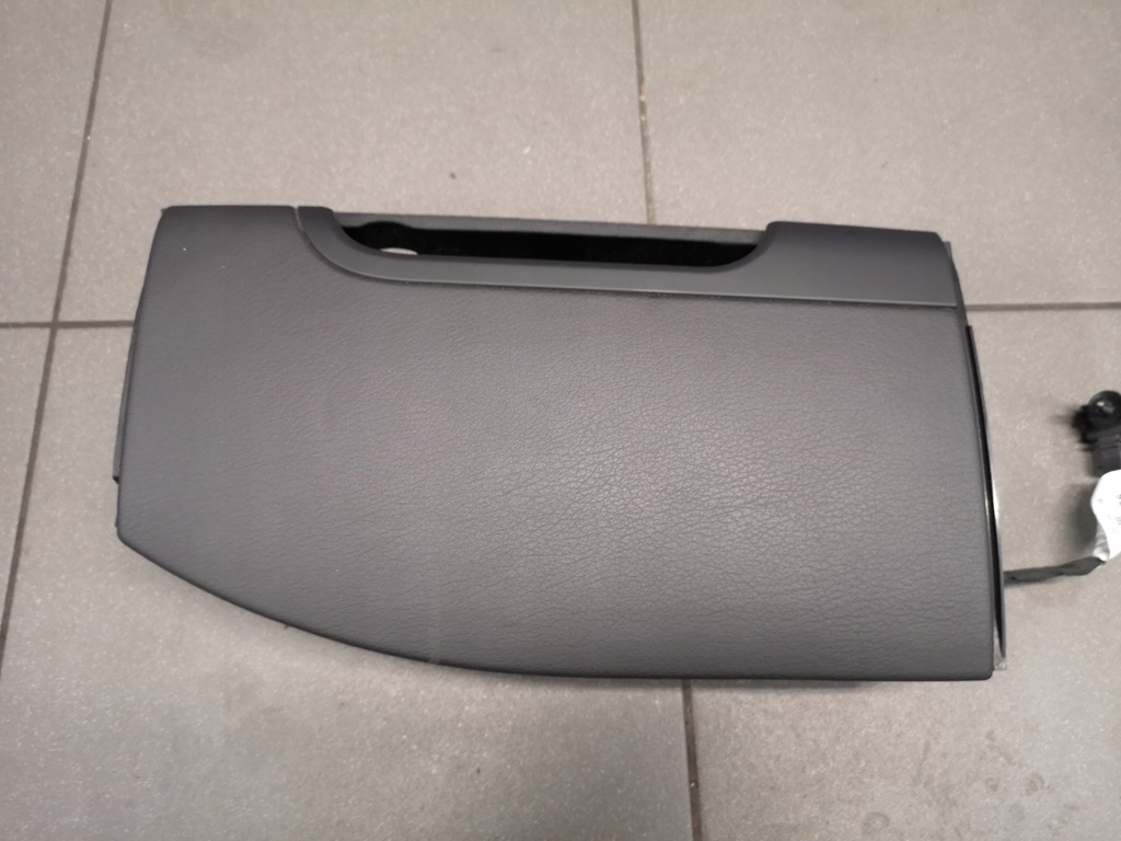 фото №7, Бардачок обшивка левый задняя чёрный audi a8 d3