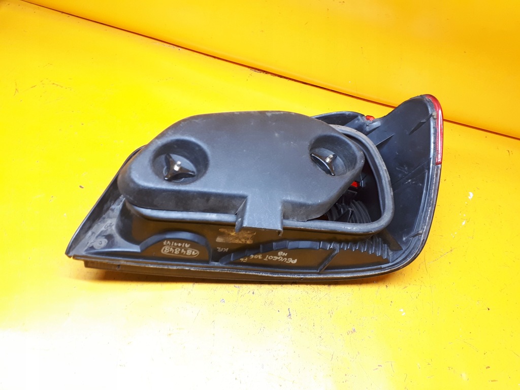 фото №9, Лампа задняя левая peugeot 306 hb fl 99-01r valeo