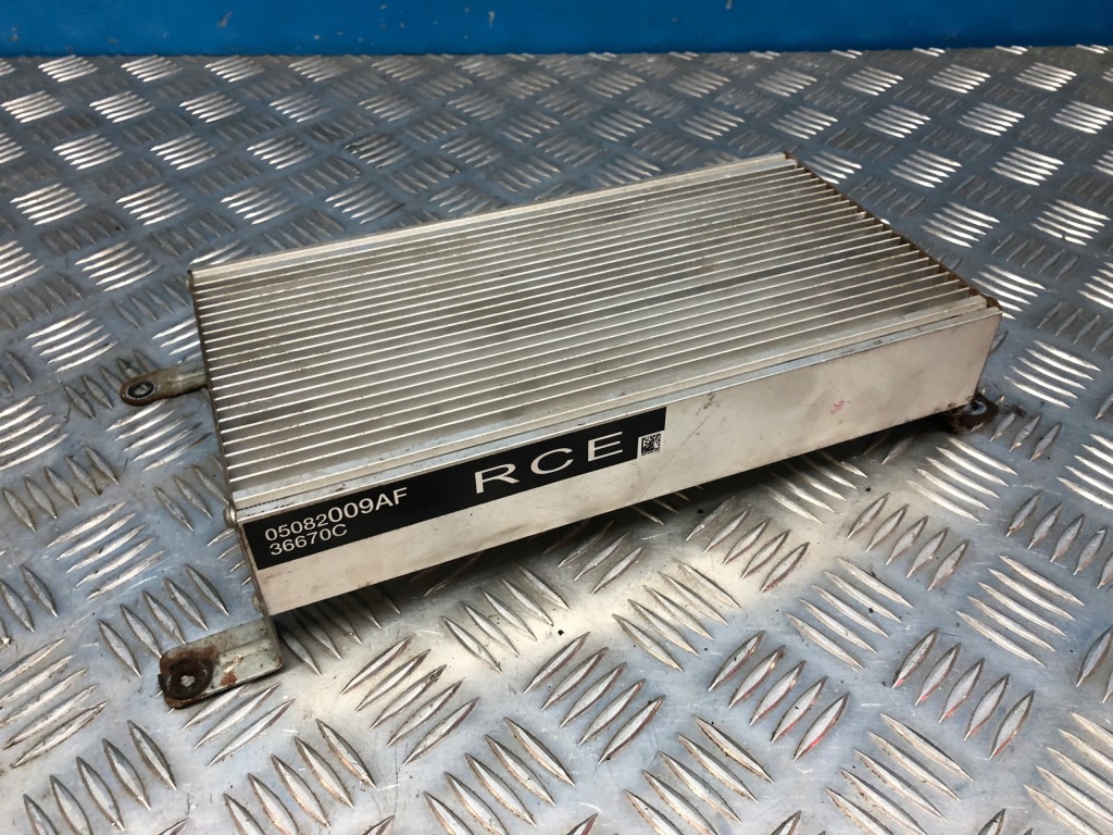 фото №1, Chrysler pacifica i 03- усилитель 05082009af