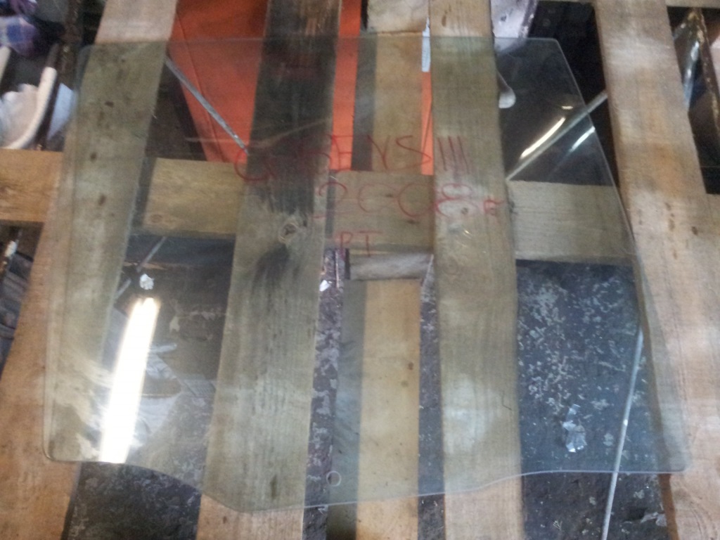 фото №1, Kia carens iii скло двері правий задня 2006-12r