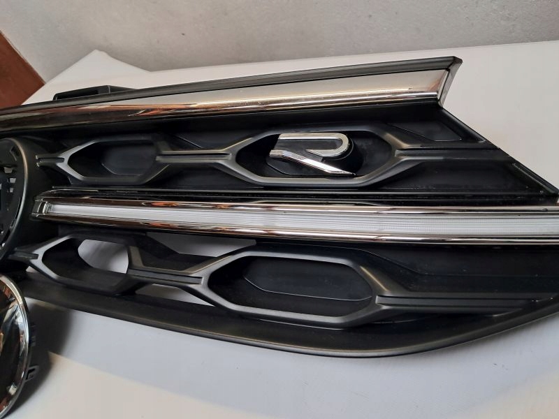 фото №6, Решётка радиатора решётка радиатора vw t-roc lift r-line led 2022-2025 2ga853653h