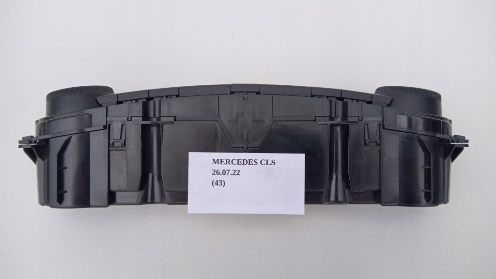 Mercedes cls w219 панель кондиціонера 2198300585 Недорого