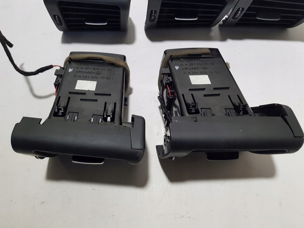 фото №7, Mercedes r-klasa w251 решётки решётка обдув левая 2518300154