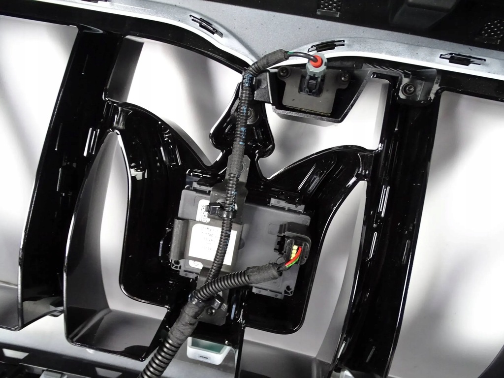 фото №14, Бампер перед передний maserati grecale m182 радар + камера