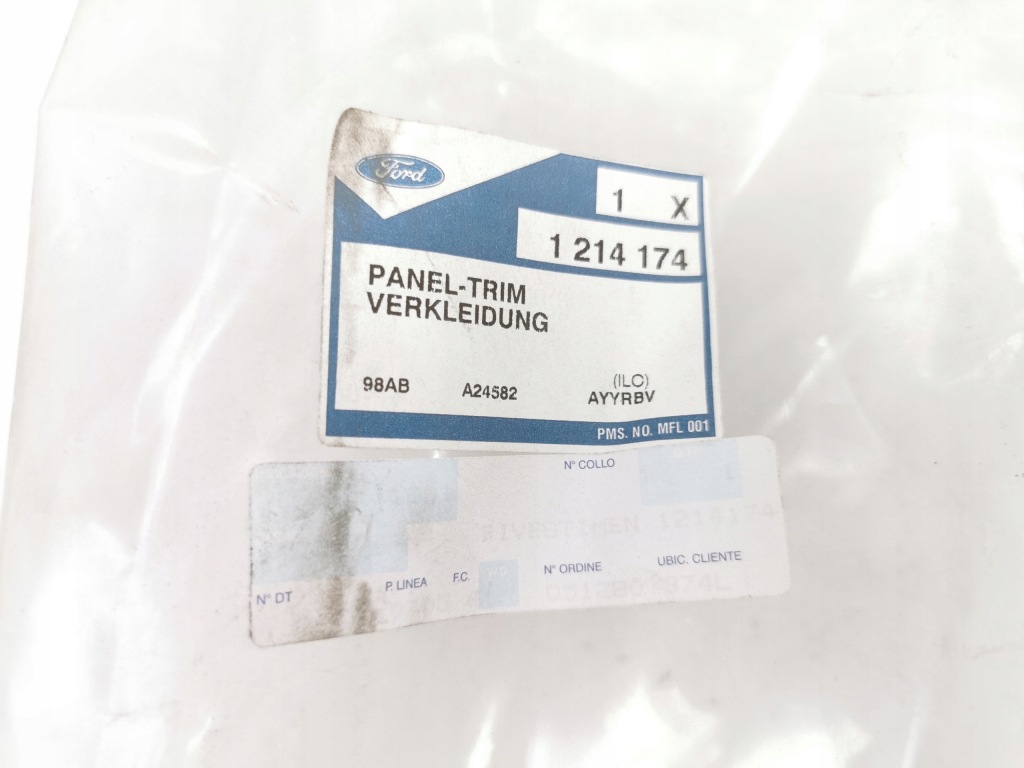 Накладка поперечина безпеки верхній правий перед ford focus 1 оригінальний номер 1214174 Київ