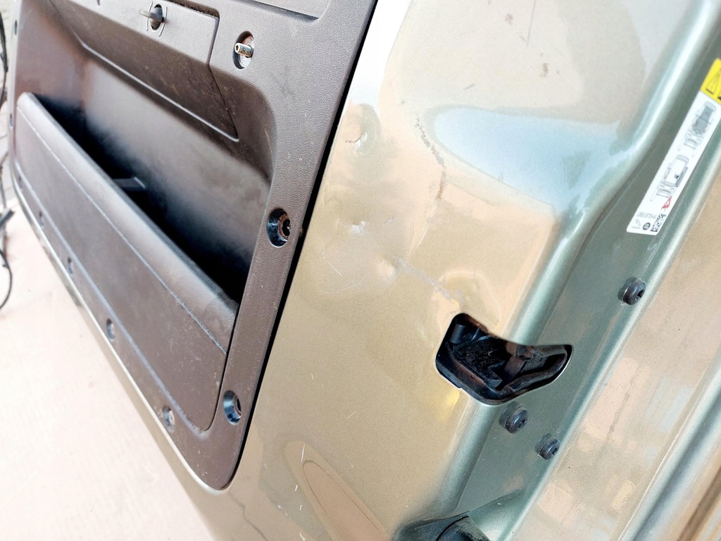 фото №11, Land rover defender l663 21r. кришка багажника задня комплектна колір 1dj l8b2-2579-aa