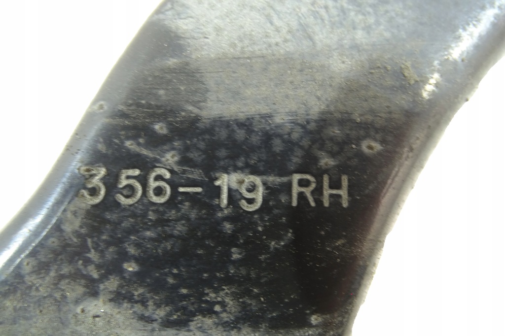 фото №14, Dodge durango 2018- lift рычаг правый перед верхний передний 68282328aa