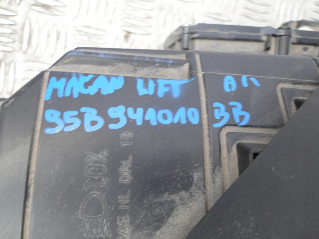 Фара перед porsche macan рестайлинг  matrix 95b 95b941009bb 95b941010bb Недорого