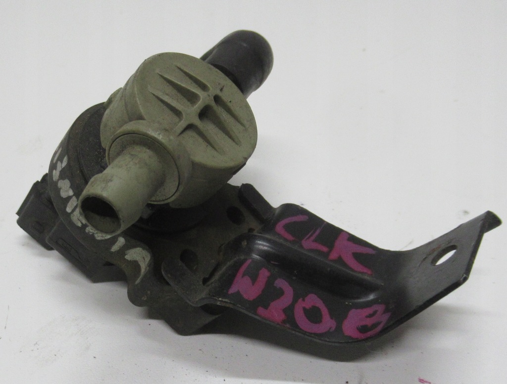 фото №1, Mercedes w208 clk клапан вакууму 0004701693