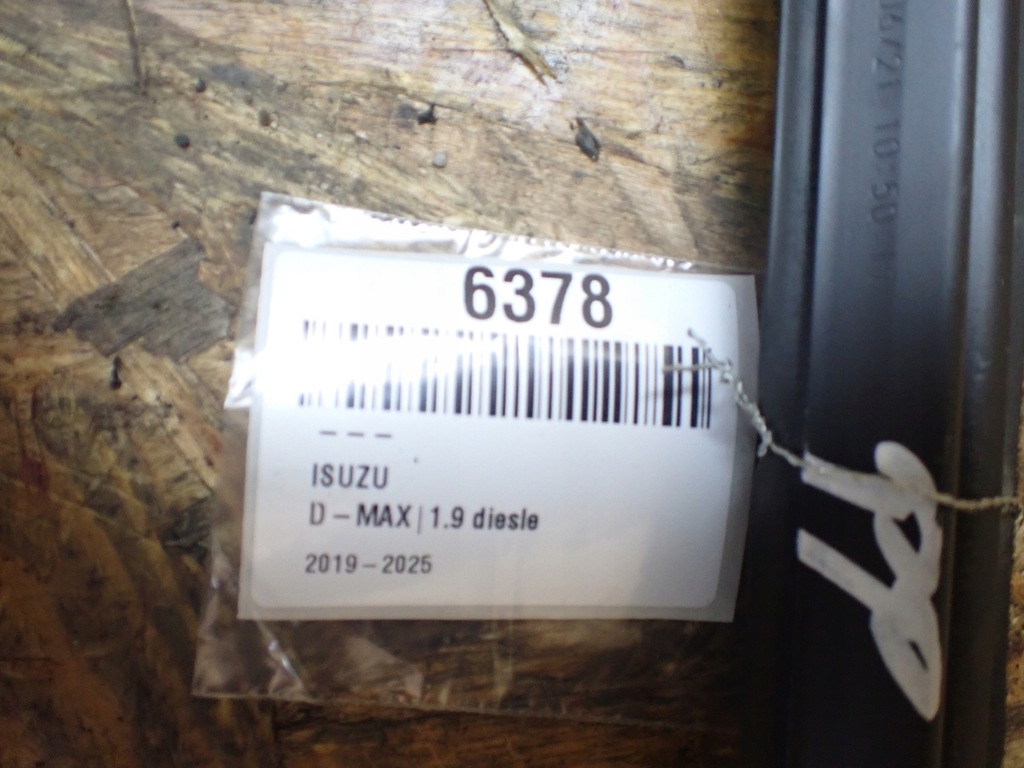 фото №10, Молдинг ущільнювач правий перед isuzu d-max iii 2021 6378