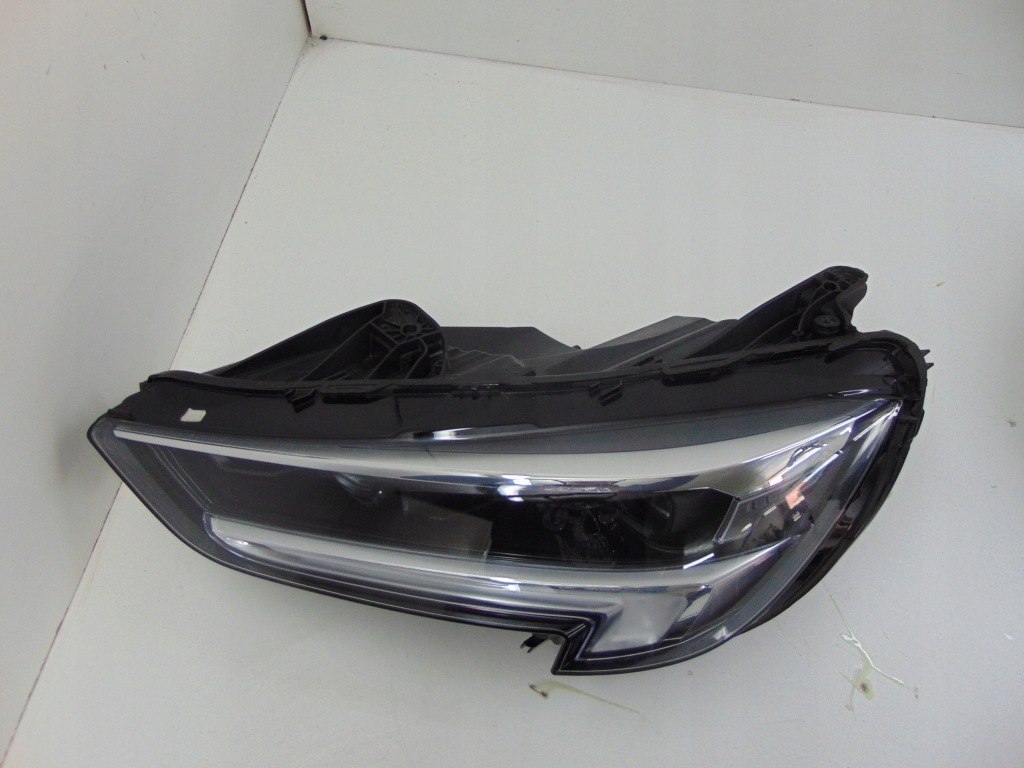 Opel insignia b рестайлинг  lux full led фара левая 39136835 в Украине