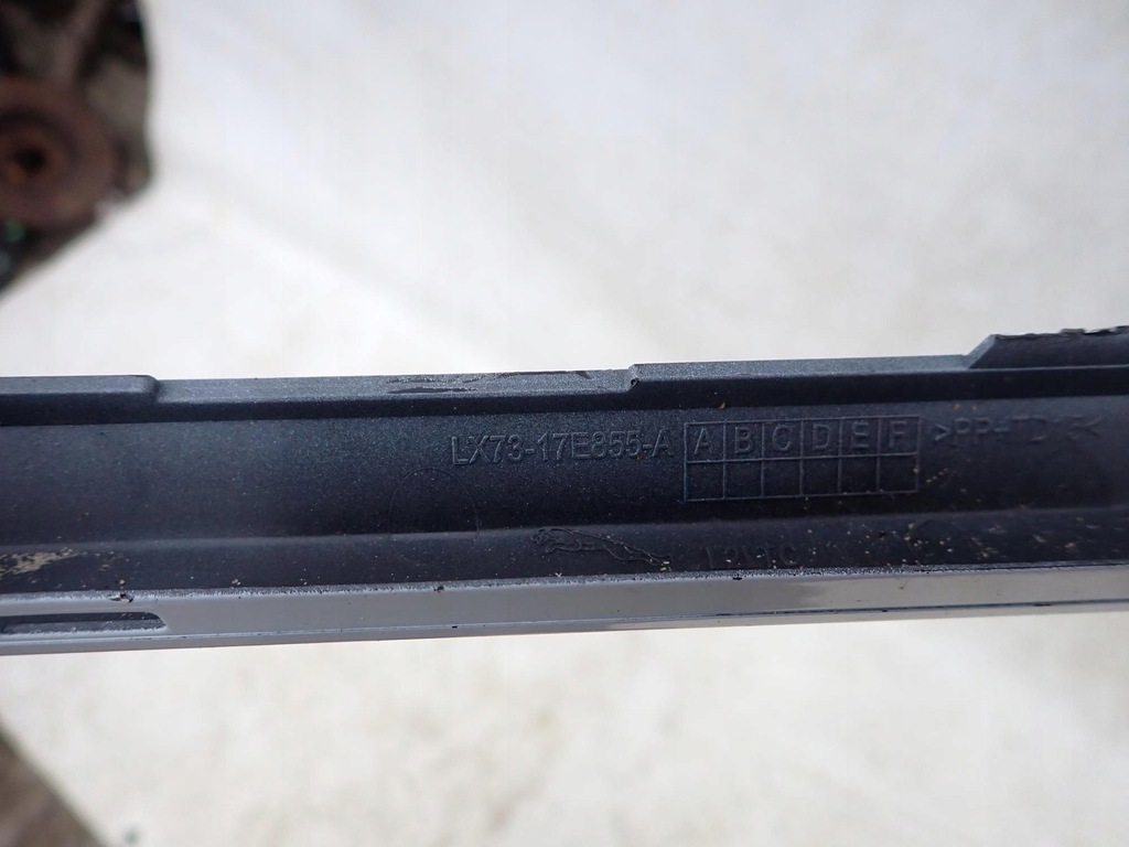 фото №8, Jaguar xe lift 19- молдинг бампера задня