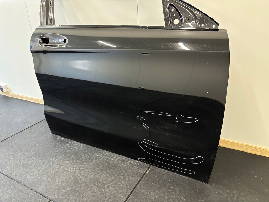 фото №10, Mercedes gla w156 x156 дверь передние правое перед