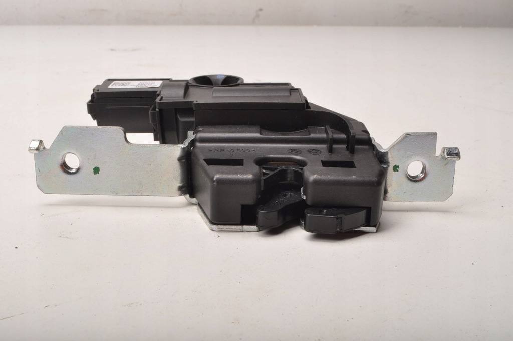 фото №6, Volvo s60 iii замок багажника кришки 31379169