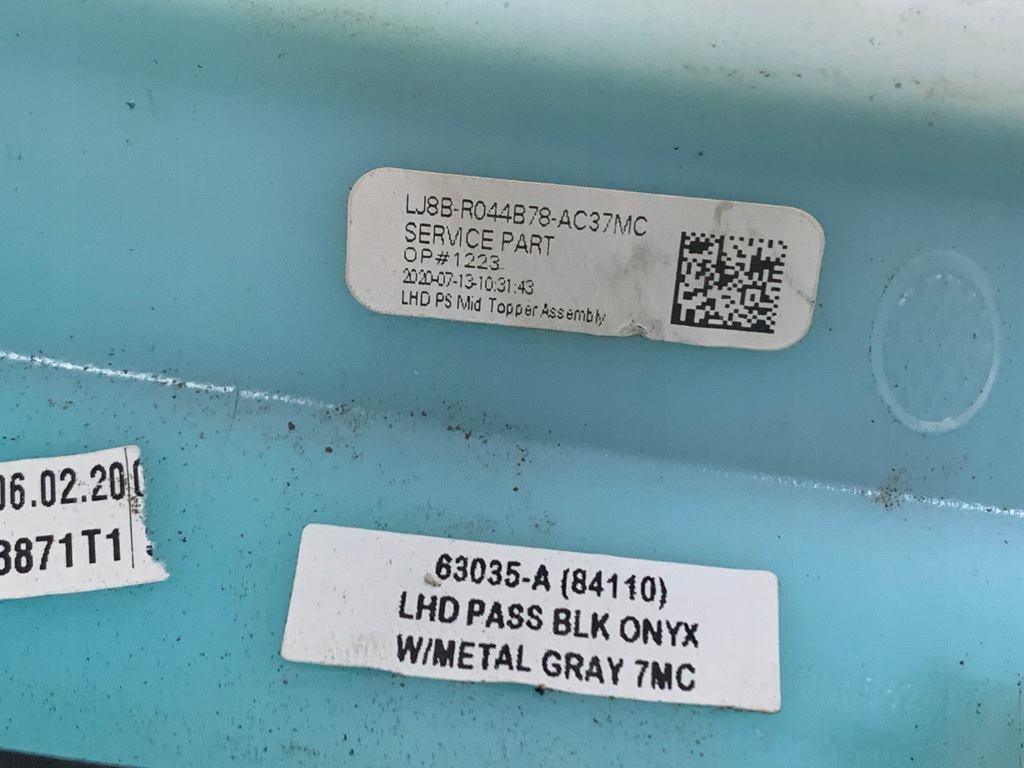 фото №15, Ford mustang mach-e rwd 21r молдинг декодер защита панели консоли оригинал