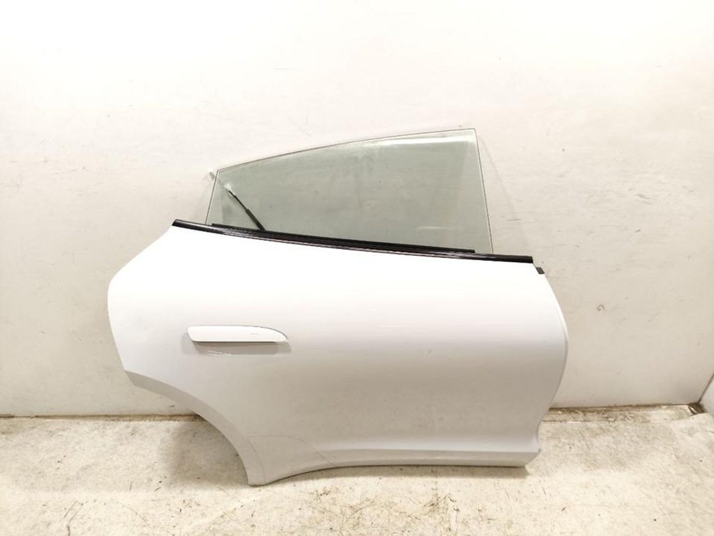 фото №10, Porsche taycan 9j1 2021 двері