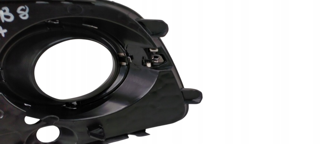 Audi q5 рестайлинг  s-line 12-16 решётка бампера правый  передняя перед 8r0807682n Оригинал