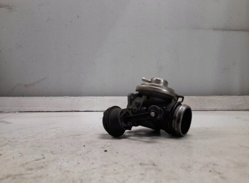 фото №1, Дросельна заслінка skoda fabia