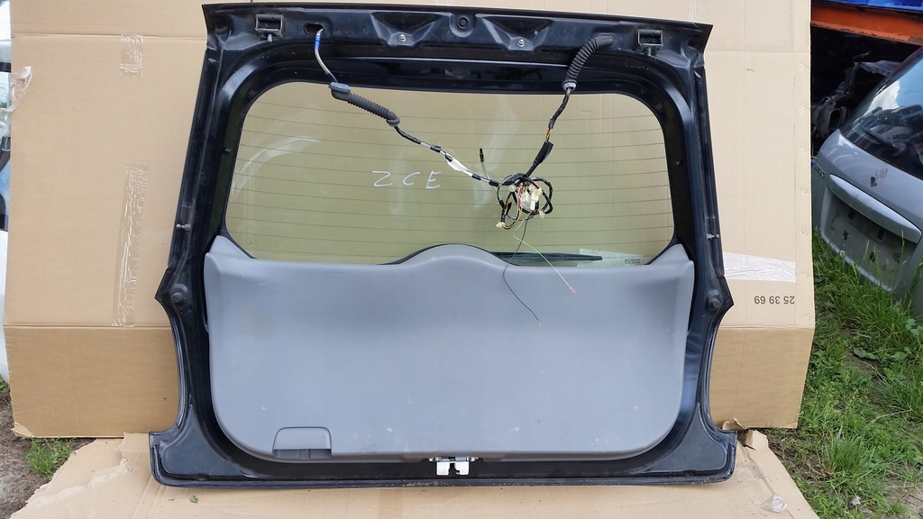 фото №8, Крышка багажника багажника задняя suzuki sx4 hb 06-12 zce