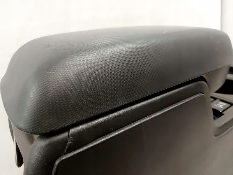 фото №12, Mitsubishi endeavor тунель середній підлокітник