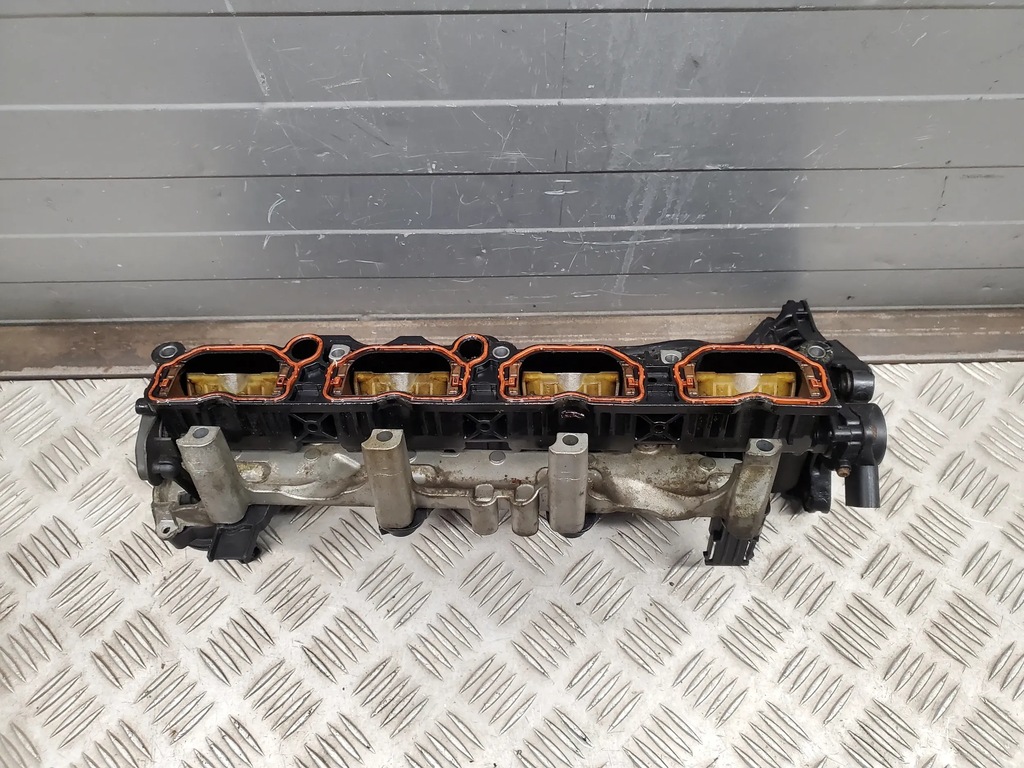 фото №6, Audi a8 s8 d4 4h 4.0 tfsi 079133109bf коллекторы впускные