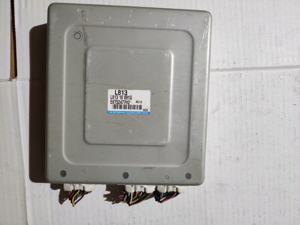 Купити Блок керування двигуна mazda l81318881g