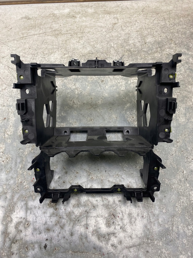 фото №2, Vw golf vi hb корзина кишеня радіо рамка 2 din 5k0858089d