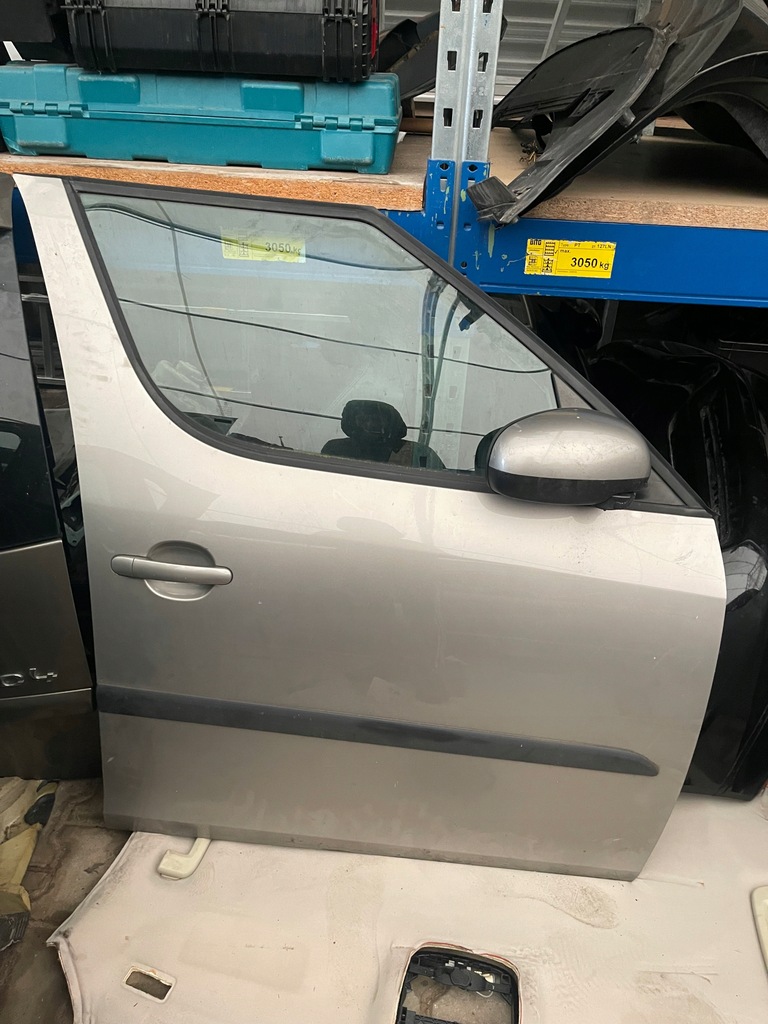 фото №1, Дверь правый перед skoda roomster fl lf8h 10-15