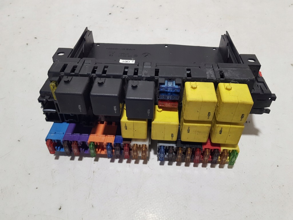 Купити Коробка запобіжників mercedes sl r230 w230