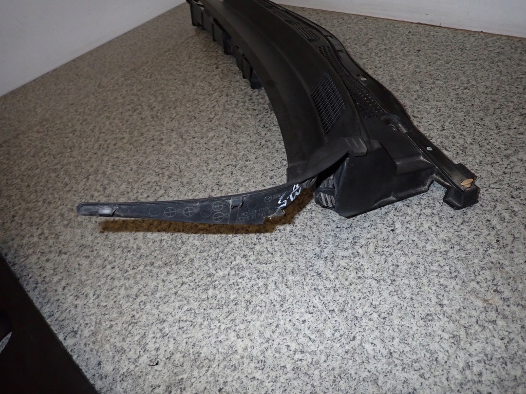 фото №8, Mazda5 mazda 5 ii 10- жабо пластиковый комплект