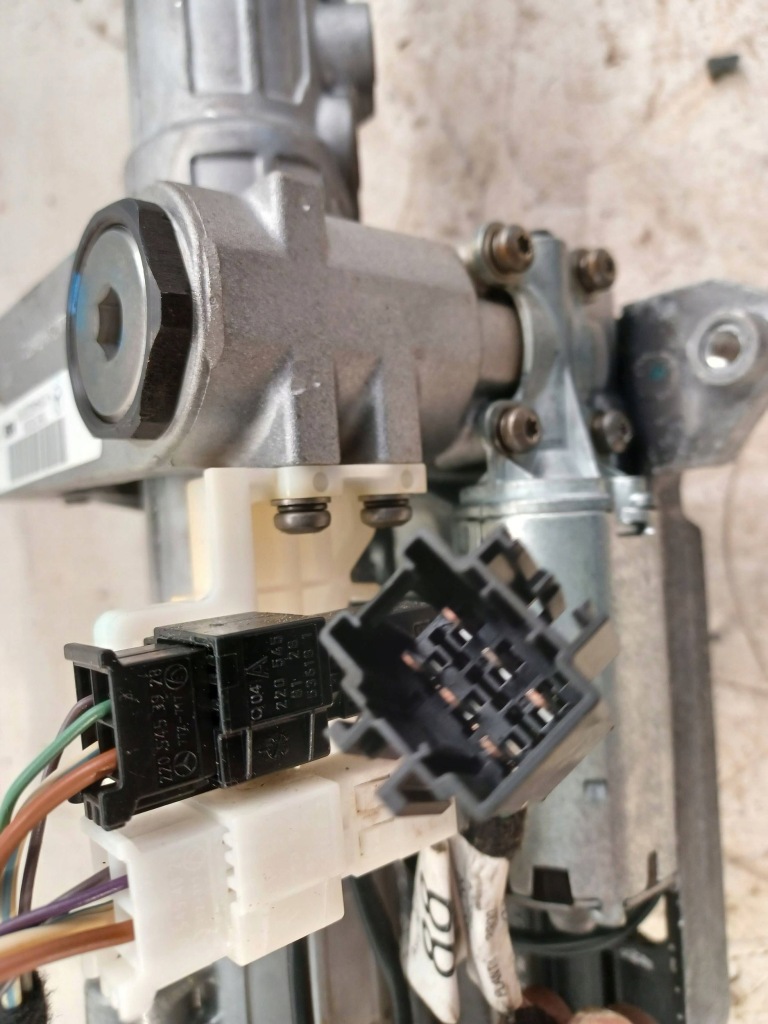 Wał колонки рулевого mercedes-benz gl x164 164 a1644600916 Цена