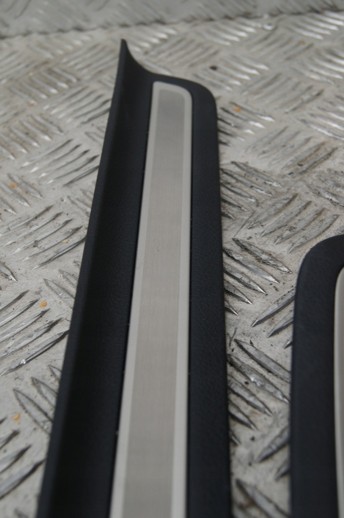 фото №8, Kia stinger gt накладки порогові декоративні внутрішнє