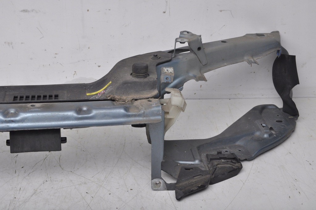 фото №6, Volvo c30 pas передний усилитель замок направляющая