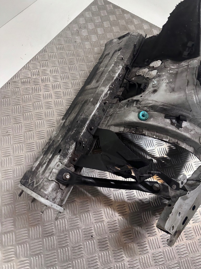 фото №6, Четверть передняя перед сторона левая bmw 3 e92 e93