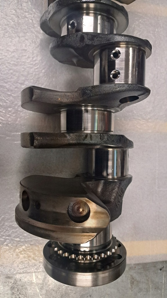 Wał коленчатый bmw n63b44 s63 номинальный в Украине