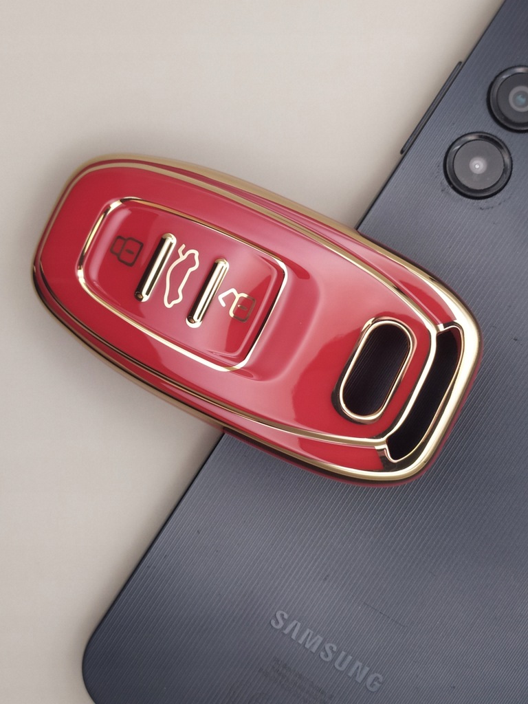 фото №1, Чехол na ключ audi gold