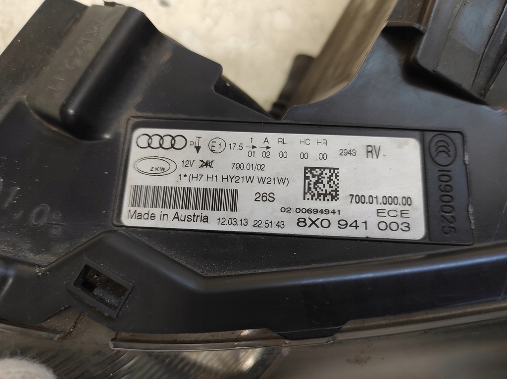 фото №8, Audi a1 10-14 лампа левая перед обычная 8x0941003