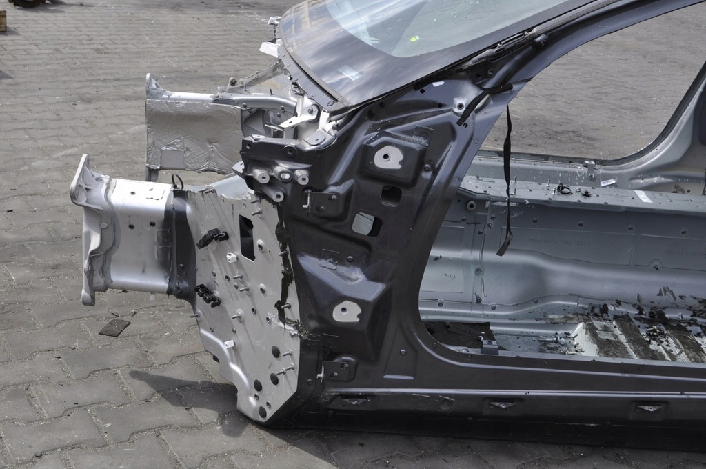 фото №6, Aston martin db11 чверть лонжерон ліва перед