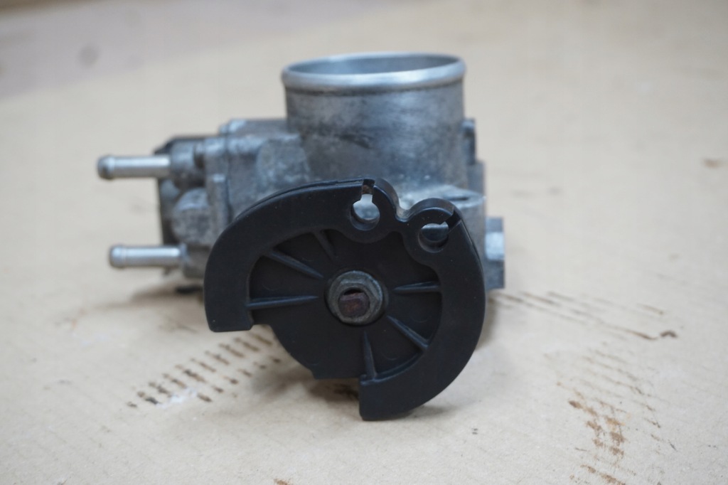 фото №9, Suzuki jimny дроссельная заслонка 1,3 16v 01r