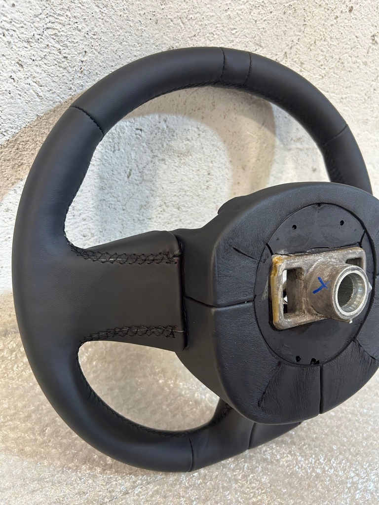 фото №8, Aston martin dbx повітропровід