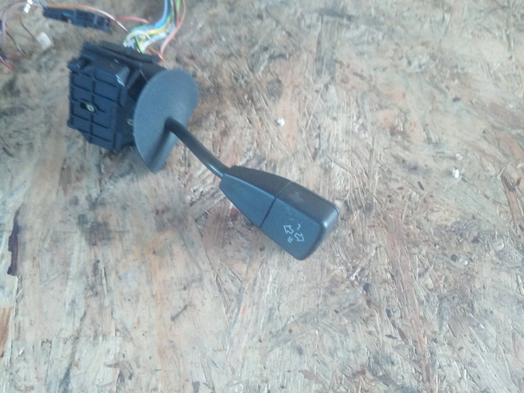 фото №8, Переключатель поворотники bmw e34 83506904