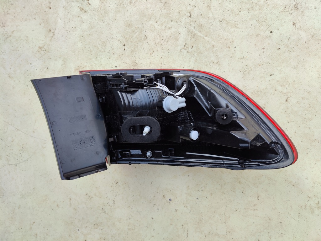 фото №6, Лампа led задня права renault clio v hb 19-